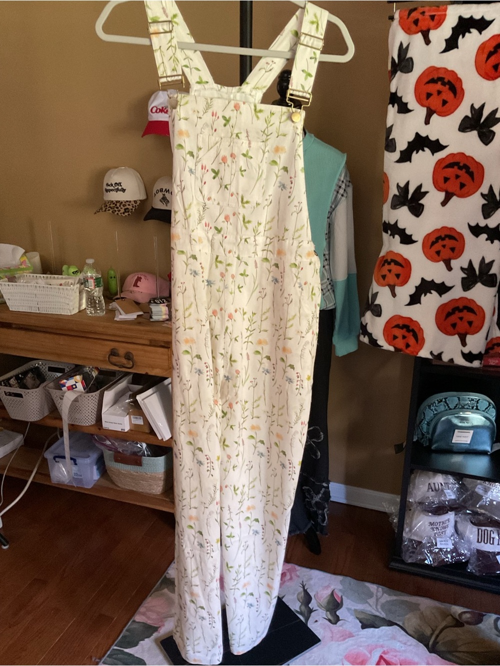 Floral Cream Women's Overall Jumpsuit with Adjustable Straps